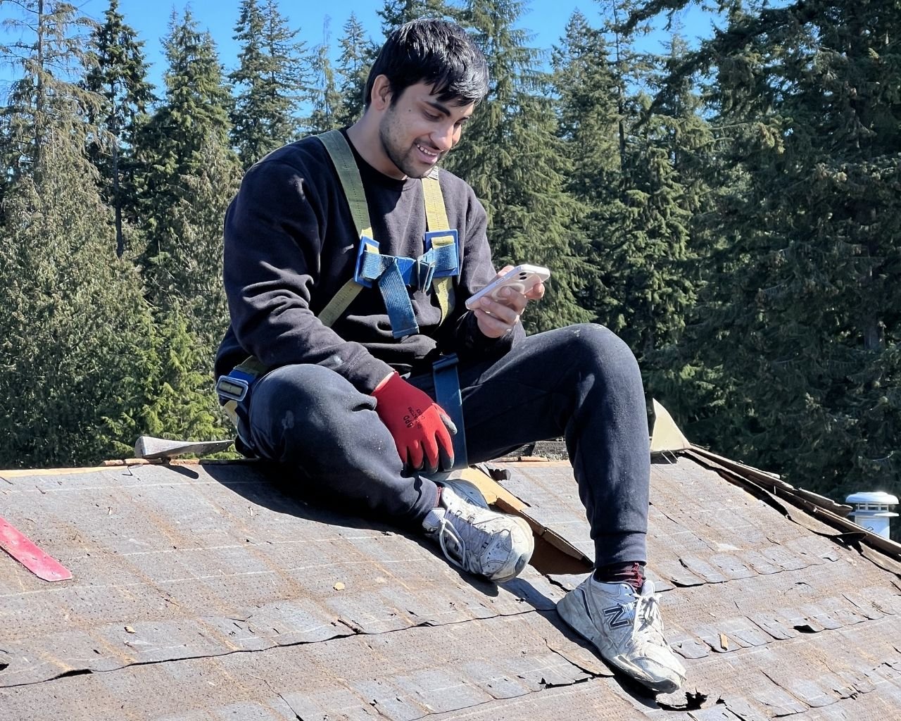 Roofing and gutter work in North Vancouver, BC